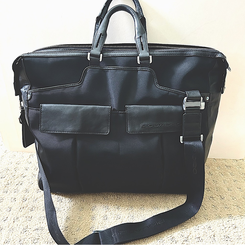 Piquadro Italian Leather & Nylon Unisex Briefcase Gently Used - Picture 1 of 16